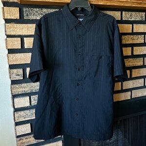 Men’s Black Short Sleeve Button-Up Dress Shirt